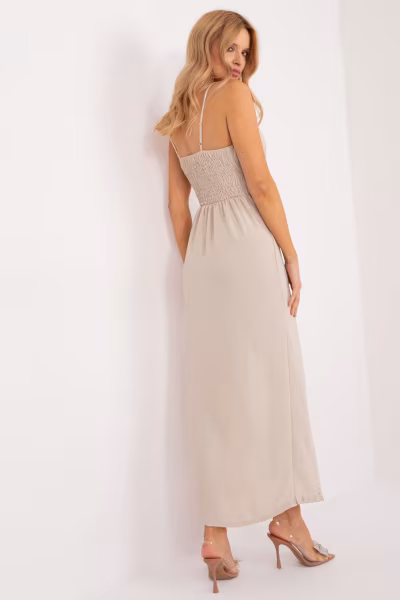 Sukienka Model DHJ-SK-18992.62 Light Beige - Italy Moda — zdjęcie 3