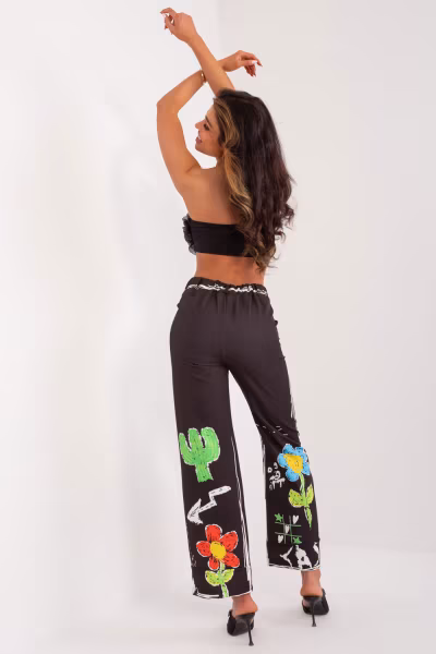 Spodnie Damskie Model DHJ-SP-18857.31 Black - Italy Moda — zdjęcie 3