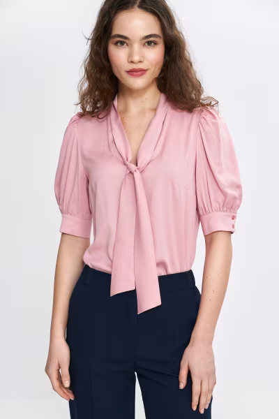 Bluzka z wiązaniem pod szyją B189 Pink - Nife — zdjęcie 1