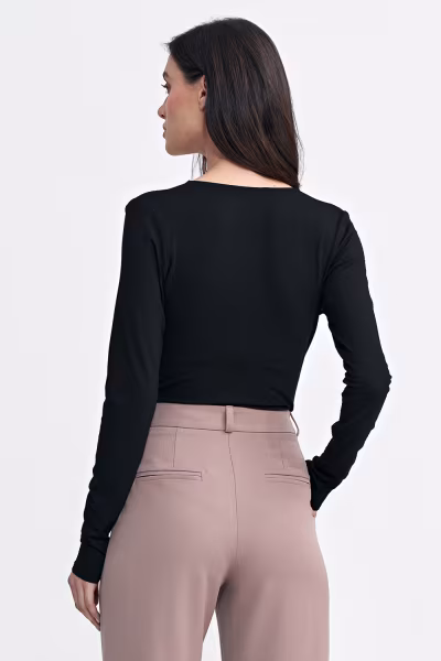 Bluzka body z kopertowym dekoltem B176 Black - Nife — zdjęcie 3