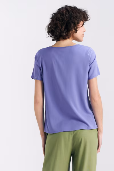 Bluzka basic z krótkim rękawem B160 Violet - Nife — zdjęcie 3