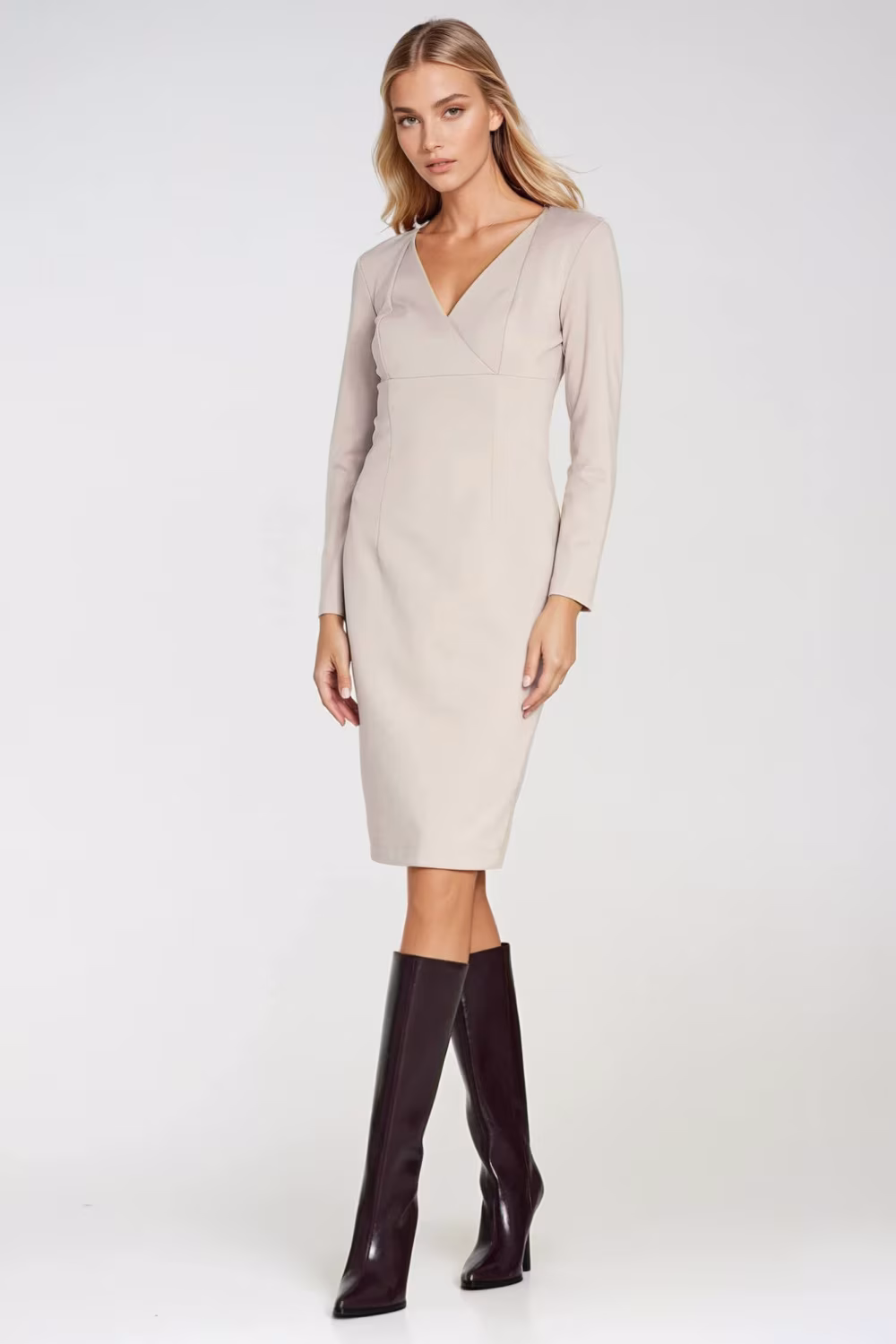 Sukienka z kopertowym dekoltem S276 Beige - Nife