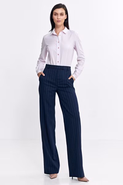 Spodnie bootcut z krytym guzikiem prążek SD103 Navy - Nife — zdjęcie 2
