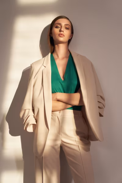 Beżowa marynarka bez zapięcia Z58 Beige - Nife — zdjęcie 3