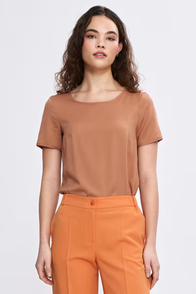 Bluzka basic z krótkim rękawem B193 Carmel - Nife — zdjęcie 1