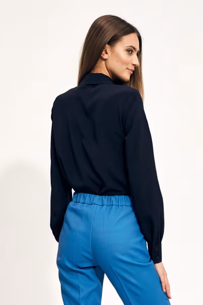 Granatowa bluzka z kokardą B142 Navy - Nife — zdjęcie 3