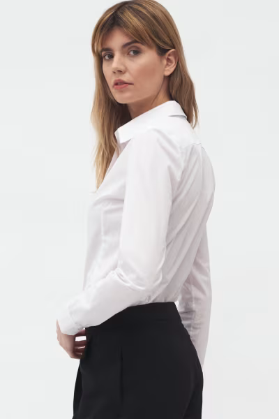 Klasyczna biała koszula K58 White - Nife — zdjęcie 3