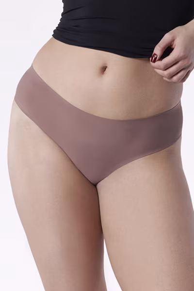 Figi brazyliany Model Tanga Choco Brown - Julimex — zdjęcie 1