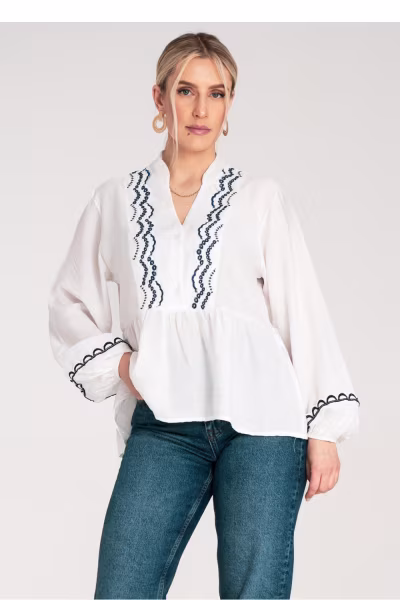 Bluzka Model M1192 White - Figl — zdjęcie 2