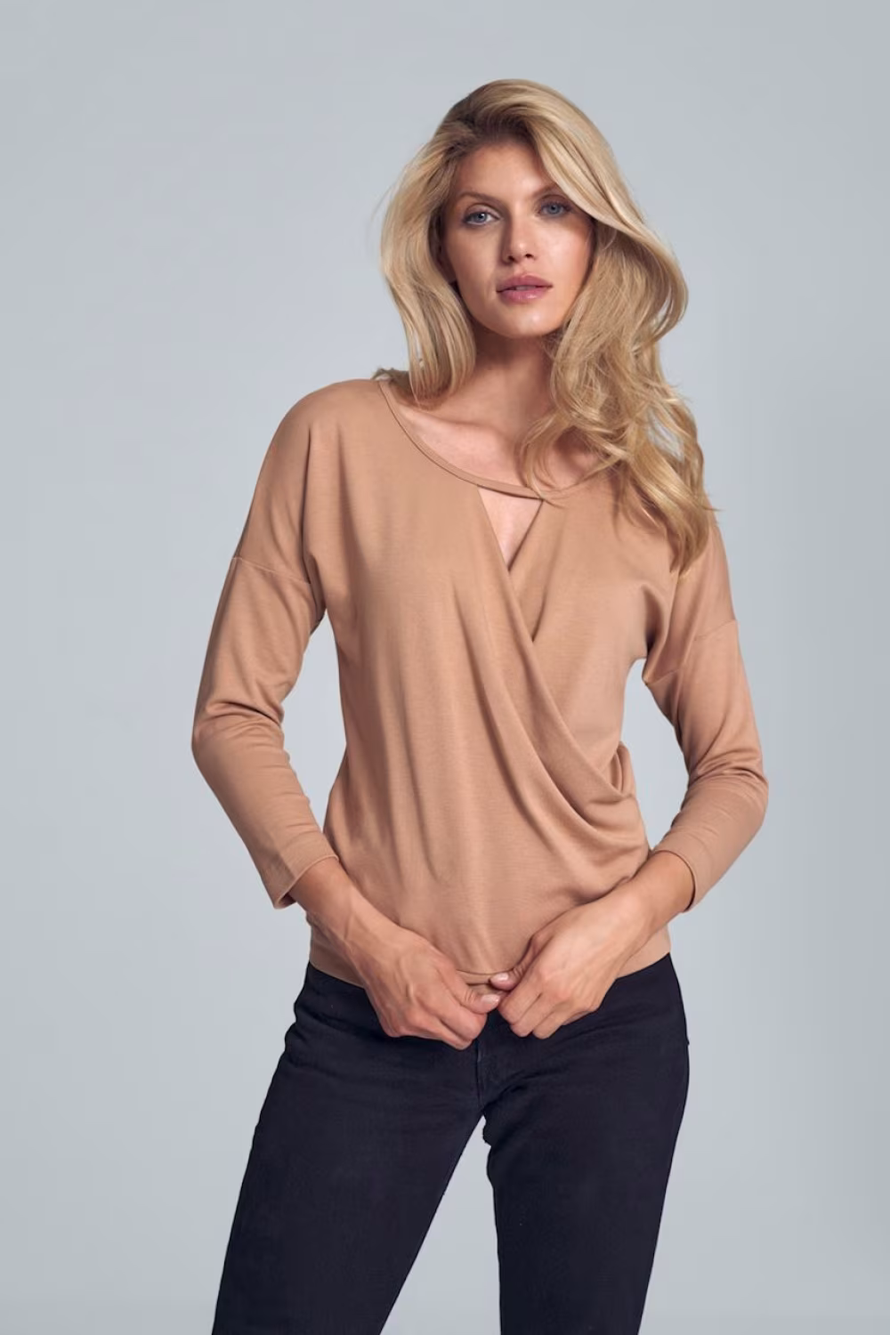 Bluzka Model M710 Beige - Figl