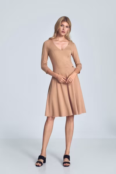 Sukienka Model M709 Beige - Figl — zdjęcie 2