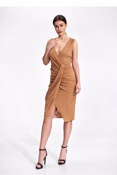 Sukienka Model M858 Beige - Figl — zdjęcie 1