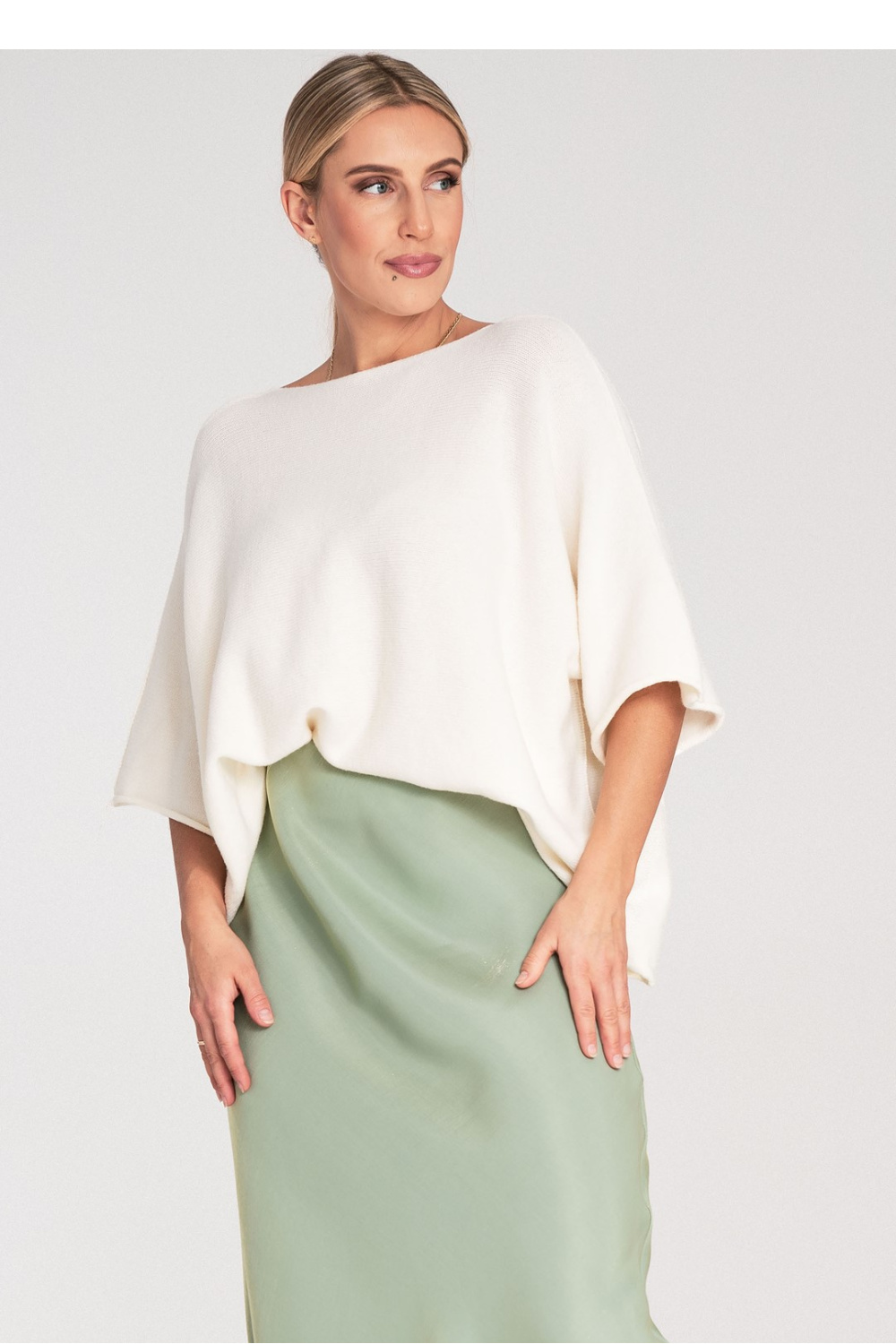 Sweter Damski Model M1102 Ecru - Figl