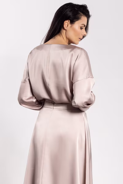Bluzka Model A740 Beige - awama — zdjęcie 3