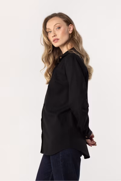 Koszula Damska Model A768 Black - awama — zdjęcie 2