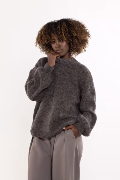 Sweter Damski Model A757 Taupe - awama — zdjęcie 1