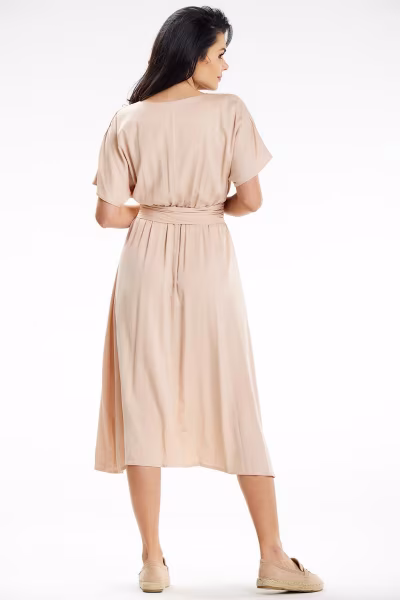 Sukienka Model A642 Beige - awama — zdjęcie 3
