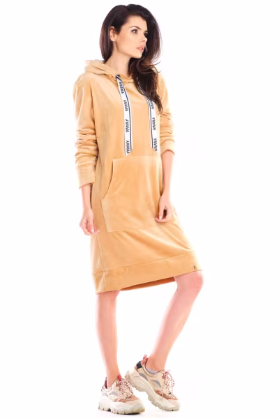 Sukienka Model A414 Beige - awama — zdjęcie 2
