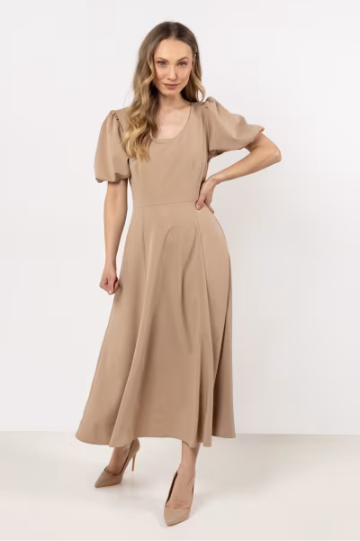 Sukienka Model A709 Beige - awama — zdjęcie 1