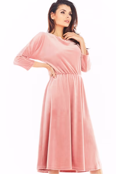 Sukienka Model A407 Welur Pink - awama — zdjęcie 1