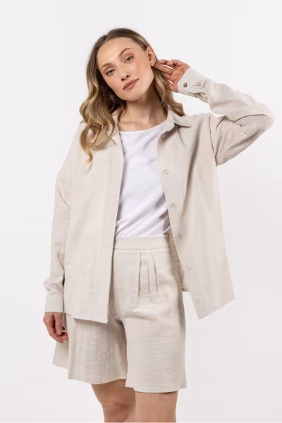 Koszula Damska Model A724 Beige - awama — zdjęcie 1