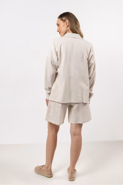 Koszula Damska Model A724 Beige - awama — zdjęcie 3