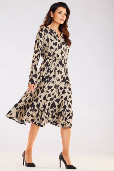Sukienka Model A468 Beige/Black Hearts - awama — zdjęcie 3