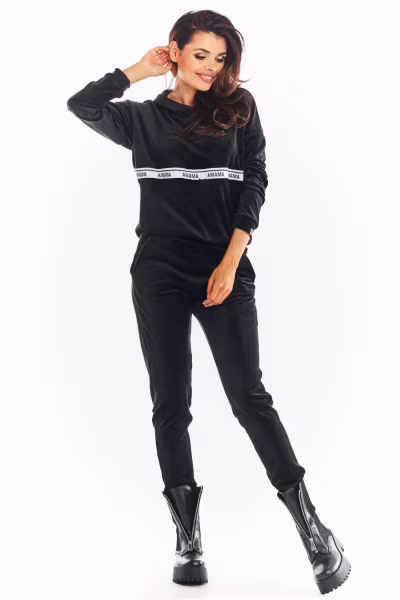 Bluza Damska Model A371 Black Welur - awama — zdjęcie 2