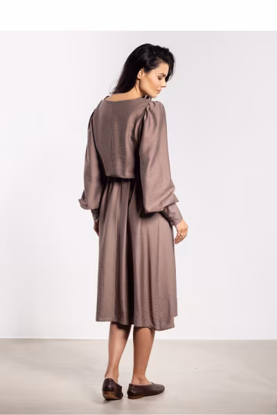 Sukienka Model A732 Taupe - awama — zdjęcie 3