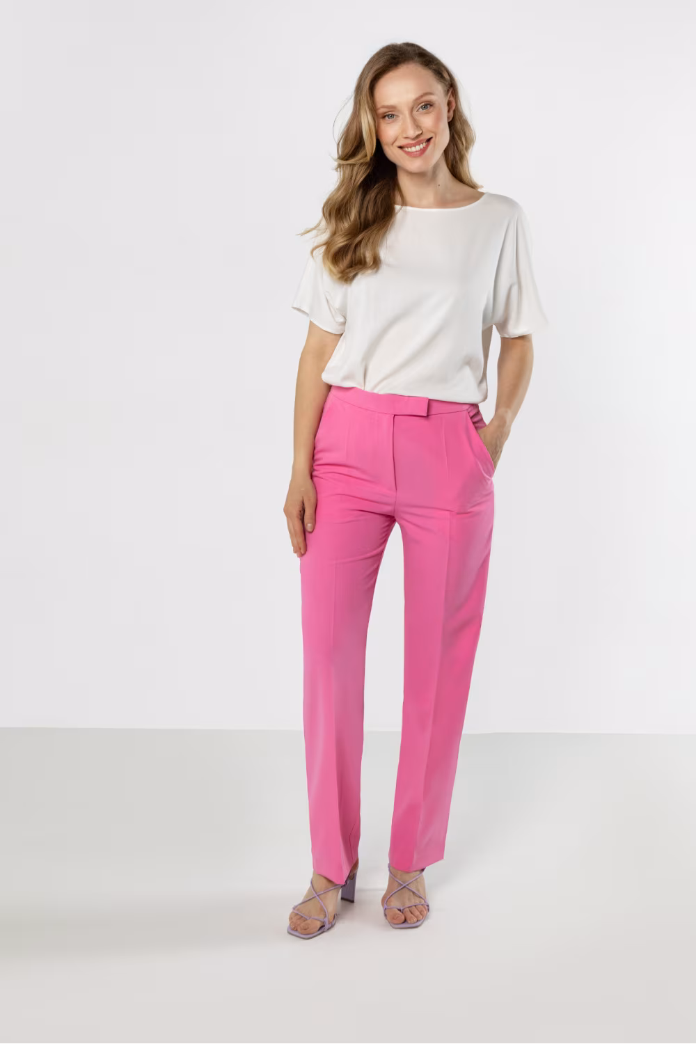 Spodnie Damskie Model A766 Pink - awama