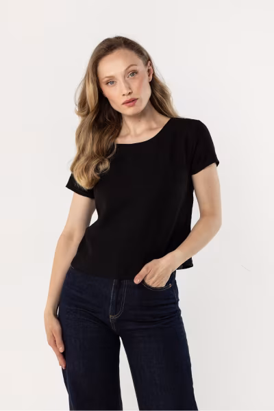 Bluzka Model A762 Black - awama — zdjęcie 1