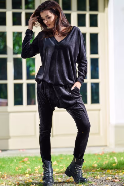 Spodnie Damskie Model A377 Black Welur - awama — zdjęcie 2