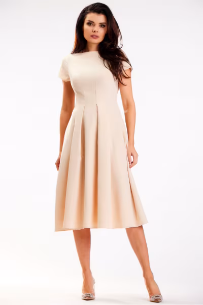 Sukienka Model A569 Beige - awama — zdjęcie 1