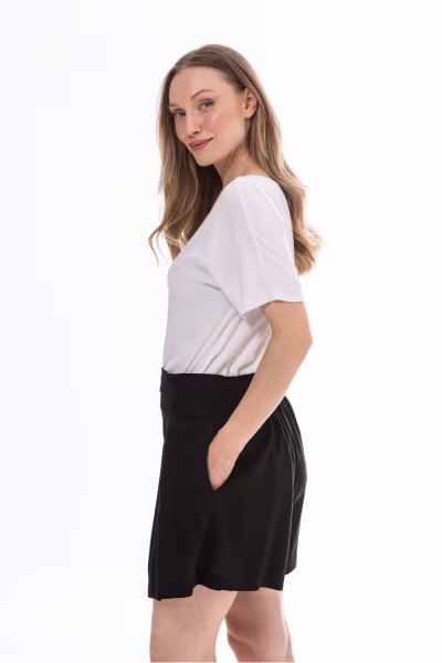 Szorty Damskie Model A774 Black - awama — zdjęcie 2