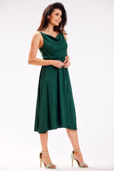 Sukienka Model A579 Bottle Green - awama — zdjęcie 2
