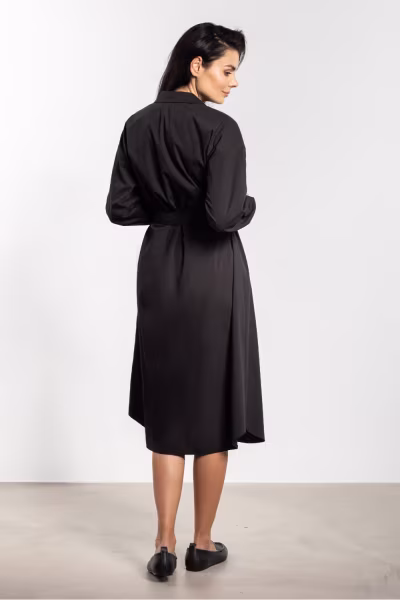 Sukienka Model A736 Black - awama — zdjęcie 3