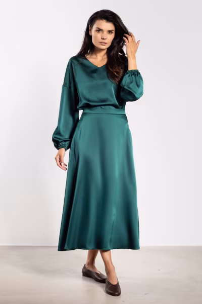 Bluzka Model A740 Bottle Green - awama — zdjęcie 2