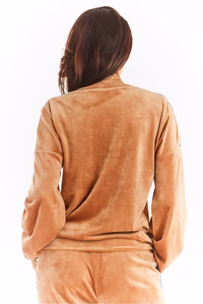 Bluza Damska Model A374 Beige Welur - awama — zdjęcie 3