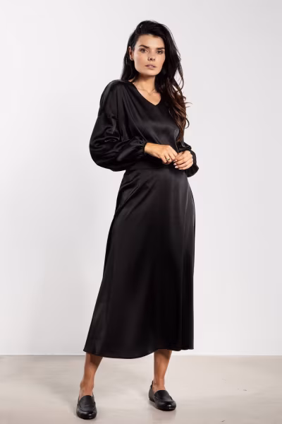 Bluzka Model A740 Black - awama — zdjęcie 2