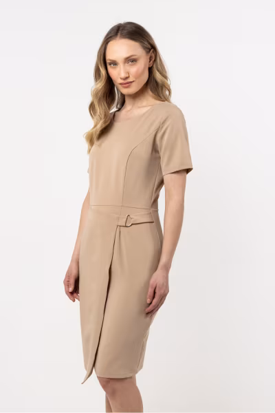 Sukienka Model A710 Beige - awama — zdjęcie 2