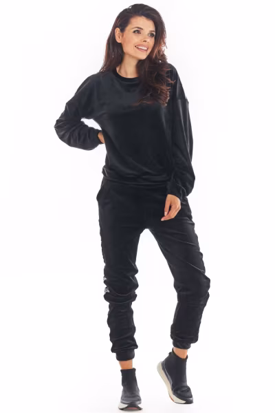 Bluza Damska Model A374 Black Welur - awama — zdjęcie 2