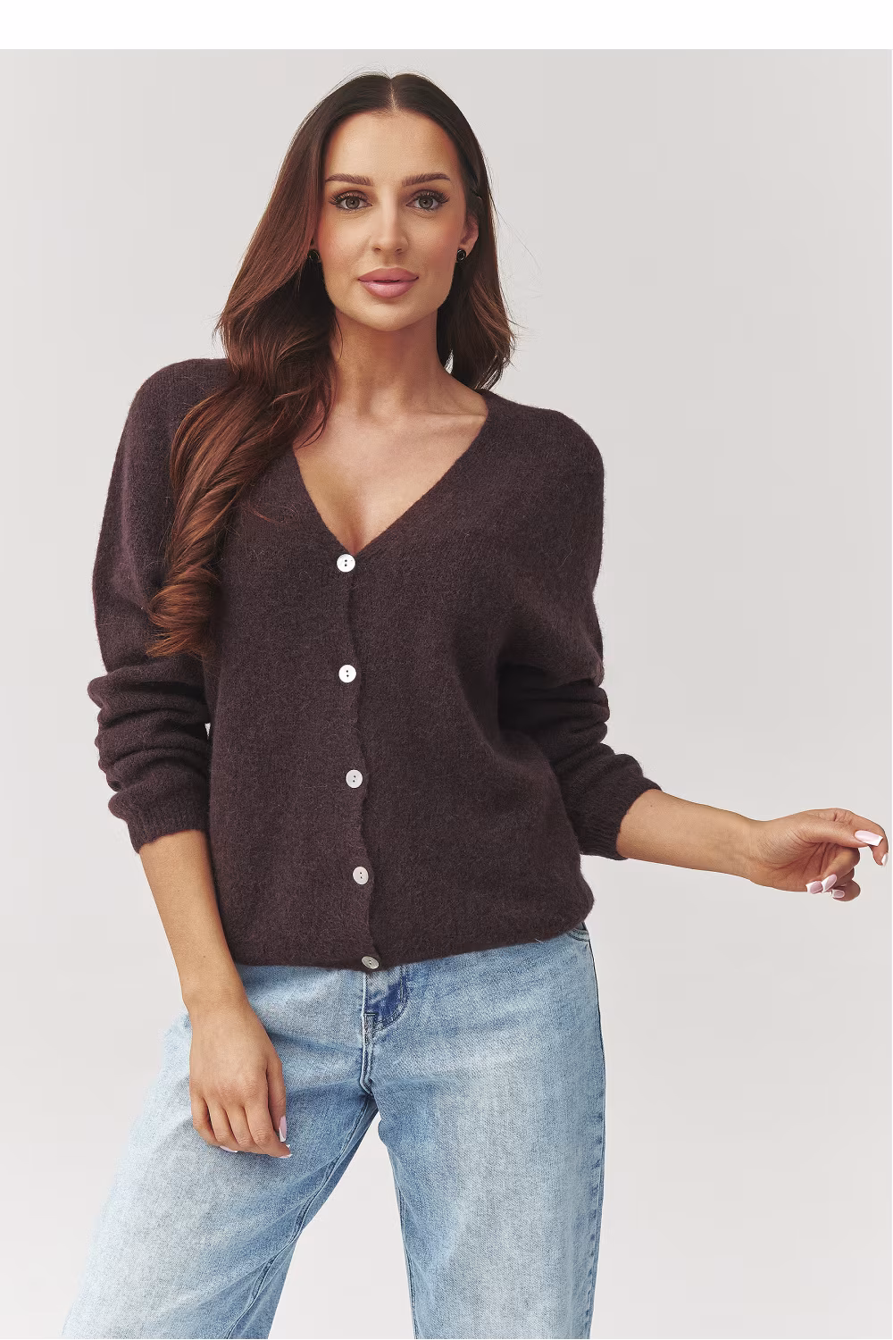 Sweter Damski Model C38 Czekolada - Makadamia