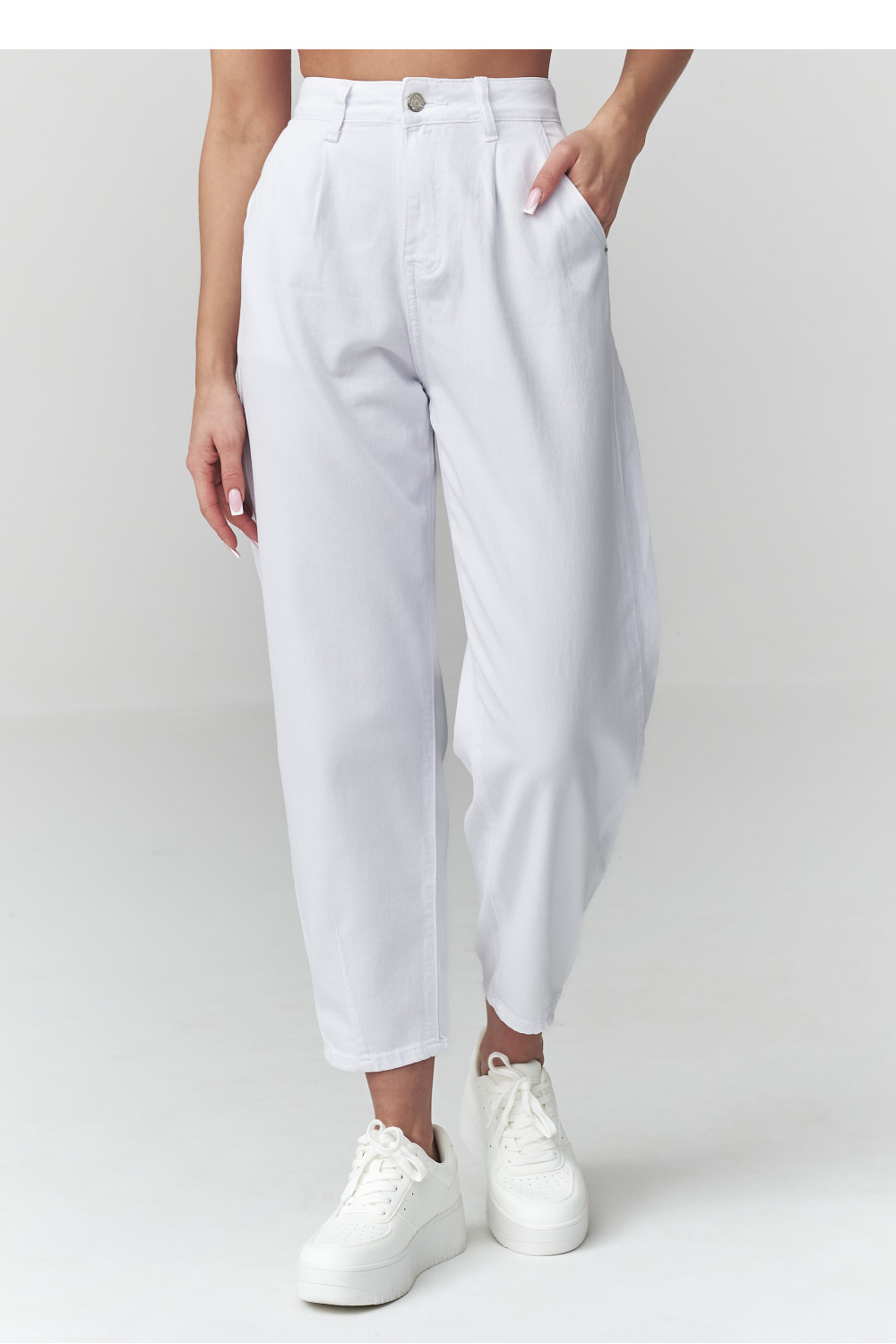 Spodnie Jeansy Damskie Model C52 White - Makadamia