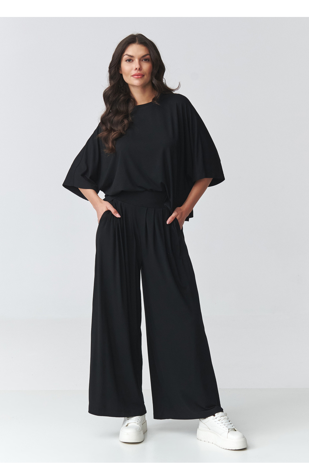 Spodnie Komplet Model M926 Black - Makadamia