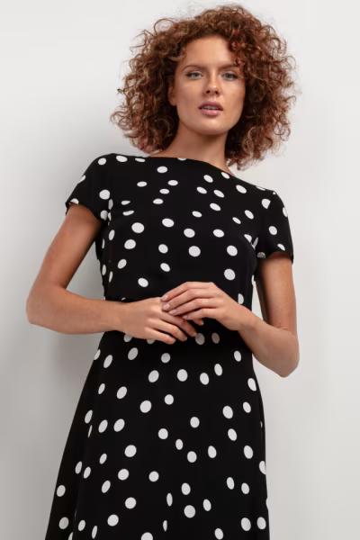 Bluzka ModelT408 Białe grochy - Tessita — zdjęcie 1