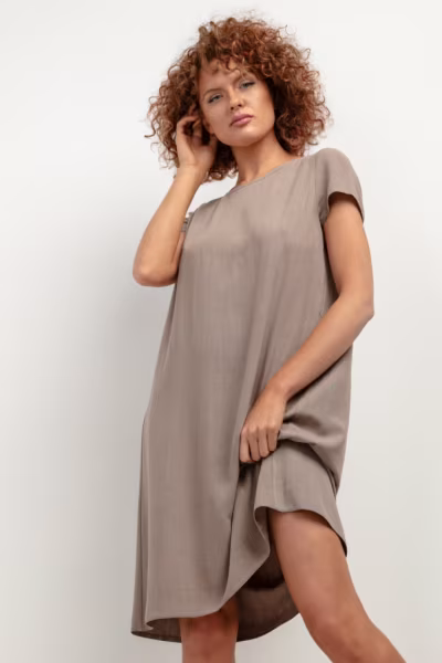 Sukienka Model T403 Mocca - Tessita — zdjęcie 1