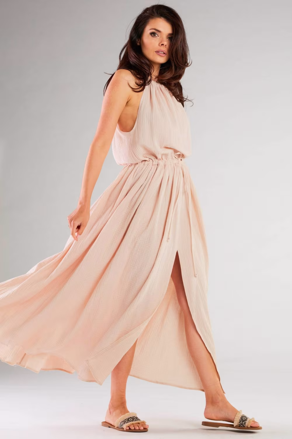 Sukienka Model M263 Beige - Infinite You